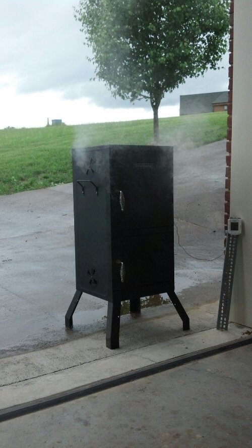 Smokin in a Brinkman vertical smoker